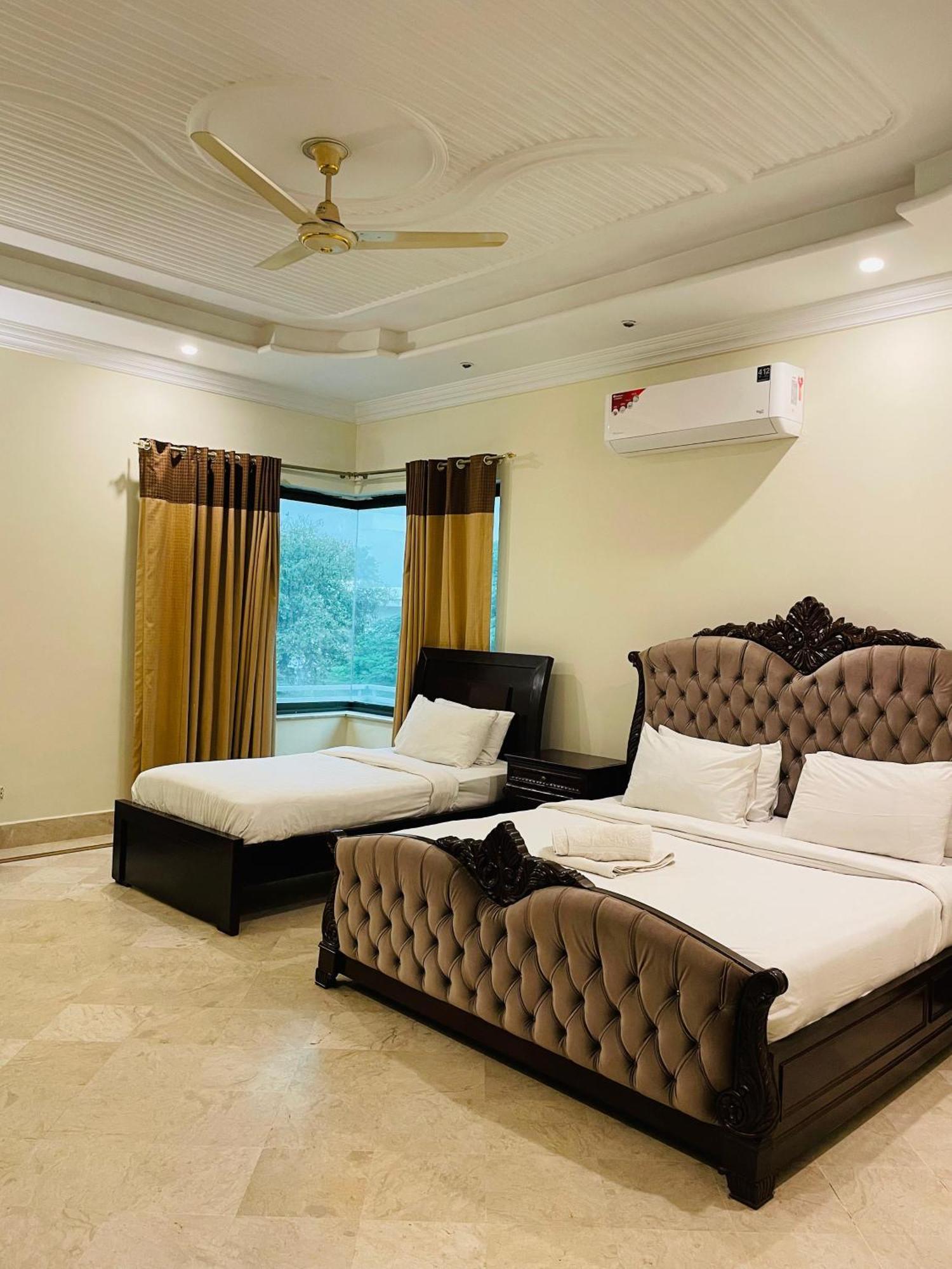 Executive Galaxy Guest House Islamabad Ngoại thất bức ảnh