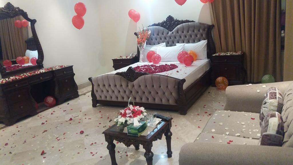 Executive Galaxy Guest House Islamabad Ngoại thất bức ảnh