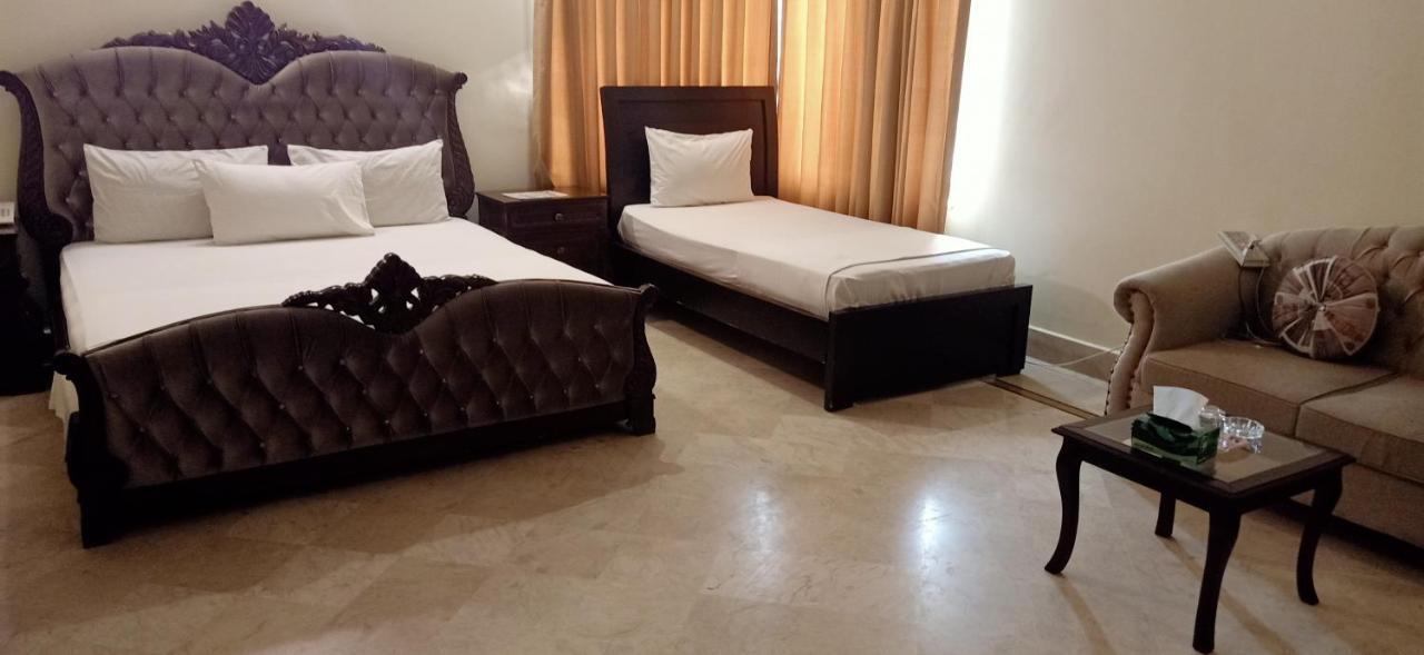 Executive Galaxy Guest House Islamabad Ngoại thất bức ảnh