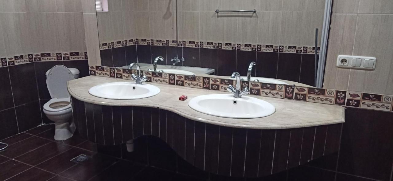 Executive Galaxy Guest House Islamabad Ngoại thất bức ảnh
