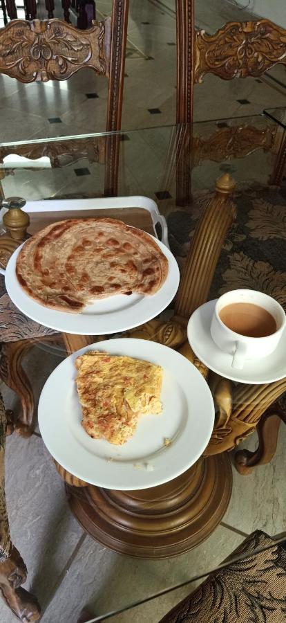 Executive Galaxy Guest House Islamabad Ngoại thất bức ảnh